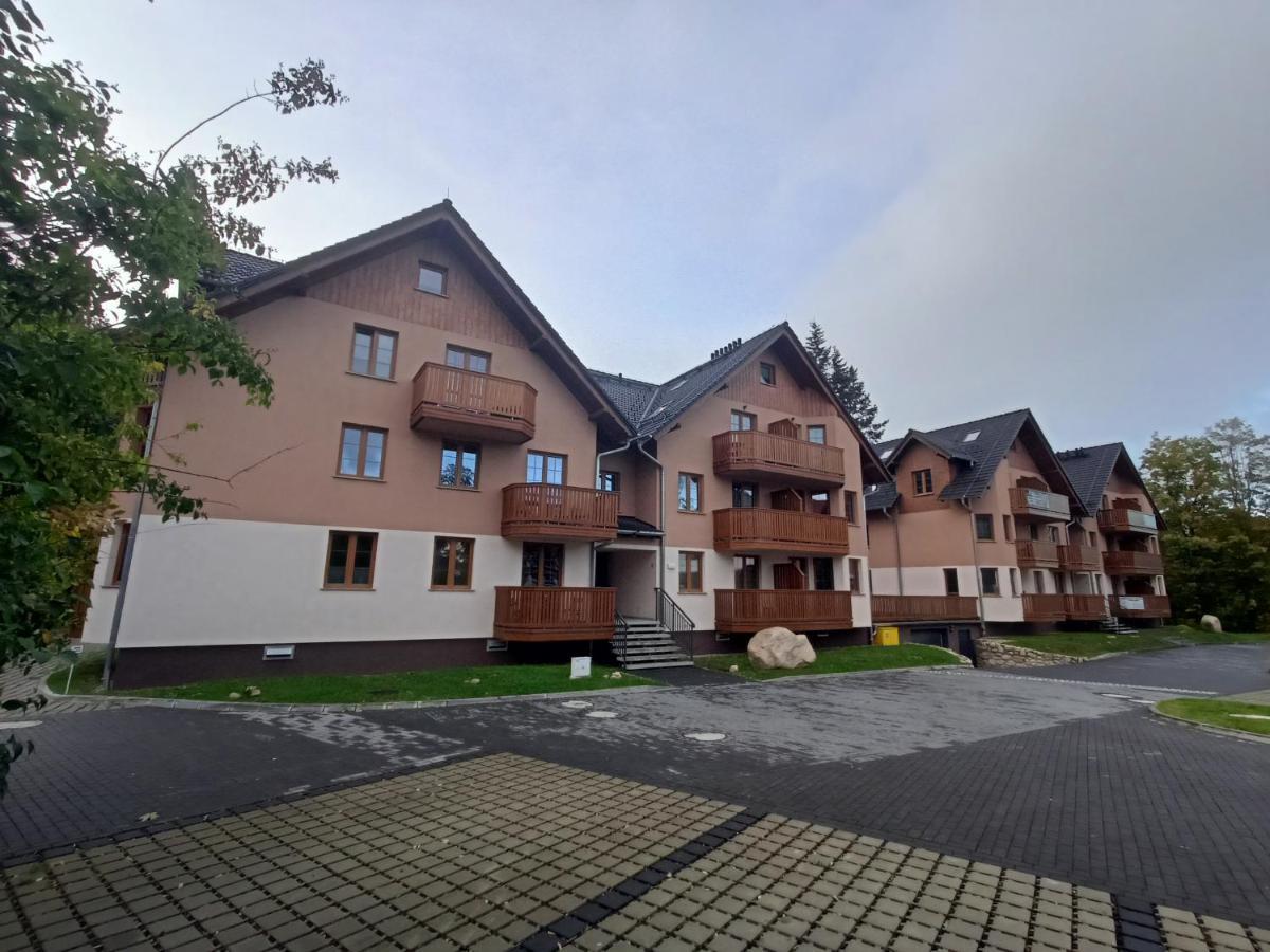 Szum Lomnicy Lägenhet Karpacz Exteriör bild